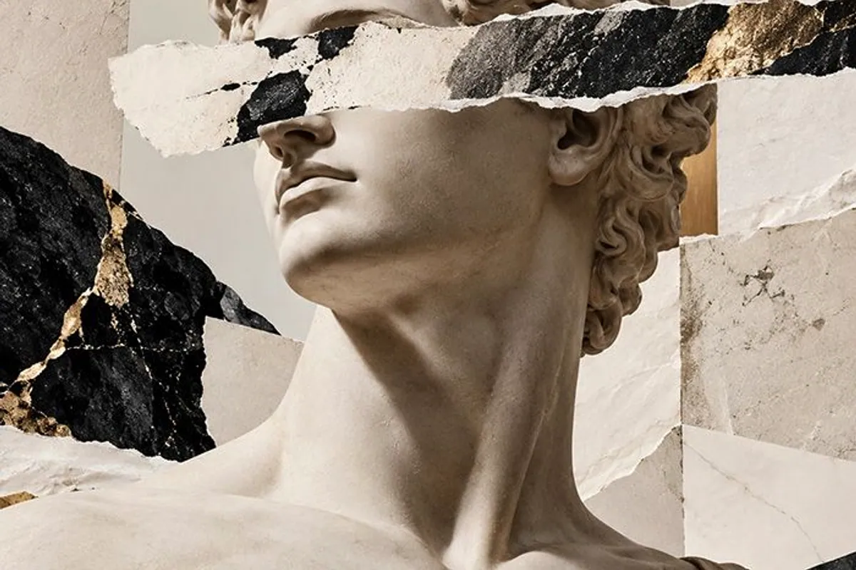 Collage con una escultura clásica y fragmentos de mármol blanco y negro