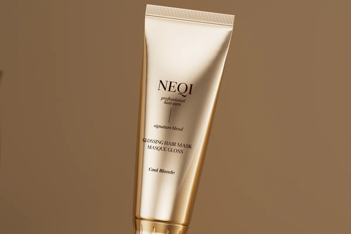 Tubo de la mascarilla Cool Blonde de NEQI en color crema