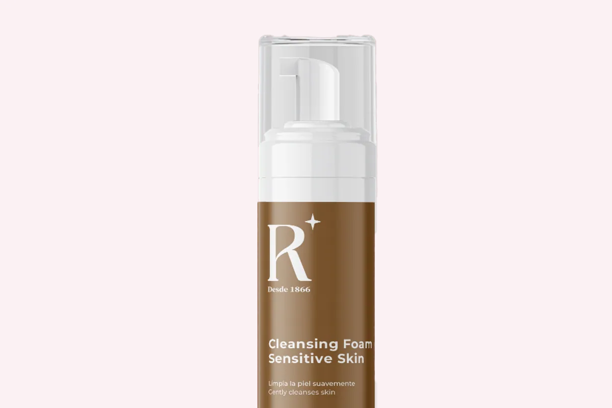 Bote del Cleansing Foam Sensitive Skin de R+ de 150 ml